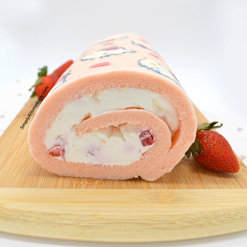 Hello Kitty Cake Roll - Cut