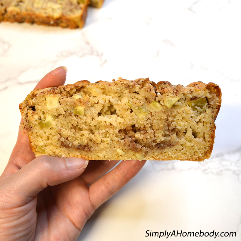 cinnamon apple bread slice