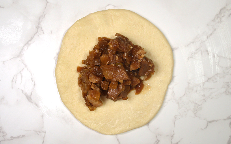 Fill BBQ pork bun filling