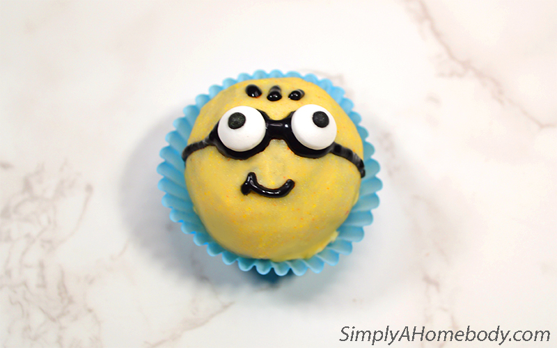Minions Oreo White Chocolate Ball