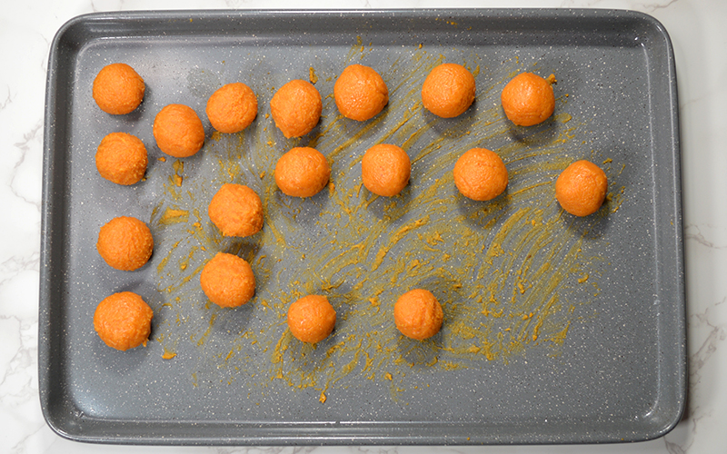 Rolled pumpkin truffle