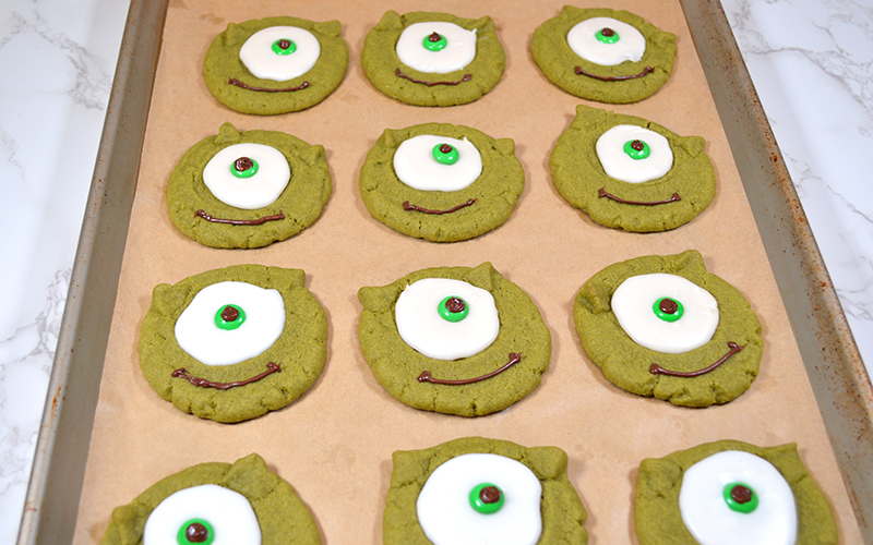 drawing Mike Wazowski's mouth with chocolate